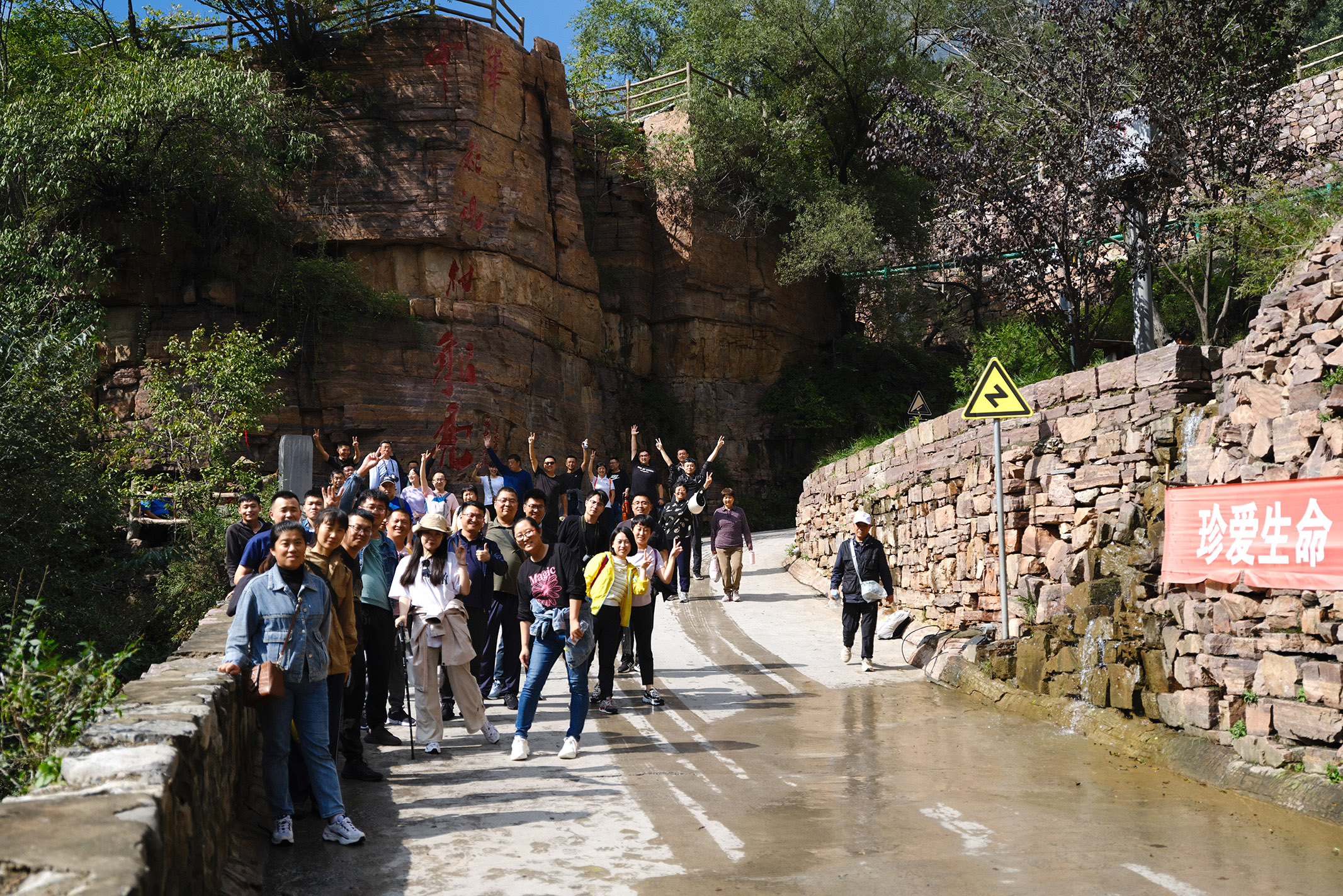 1696921612875567.jpg 1696921612875567.jpg